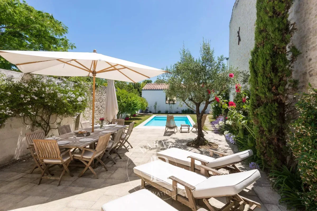 Villa Petit Sergent, maison à louer au Bois-Plage-en-Ré · réf. 85241868 · vue 1