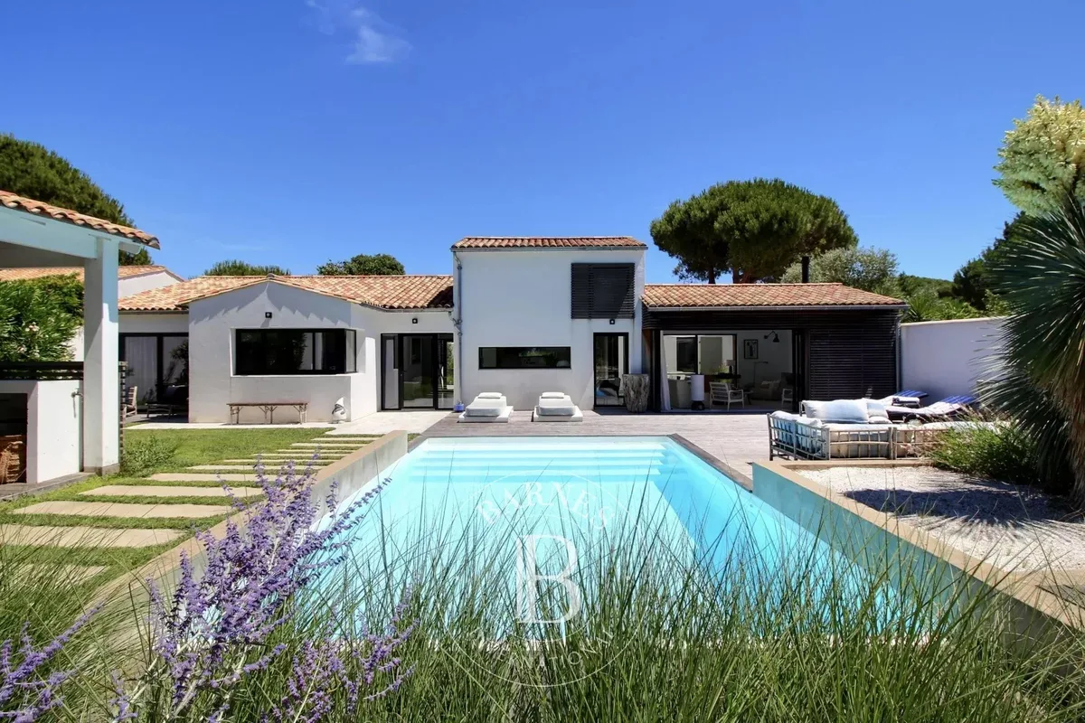 Maison à vendre au Bois-Plage-en-Ré · réf. 86741010 · vue 1
