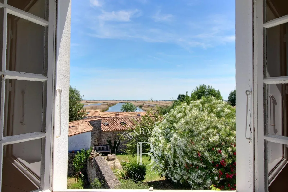 Maison à vendre aux Portes-en-Ré · réf. 87198102 · vue 1