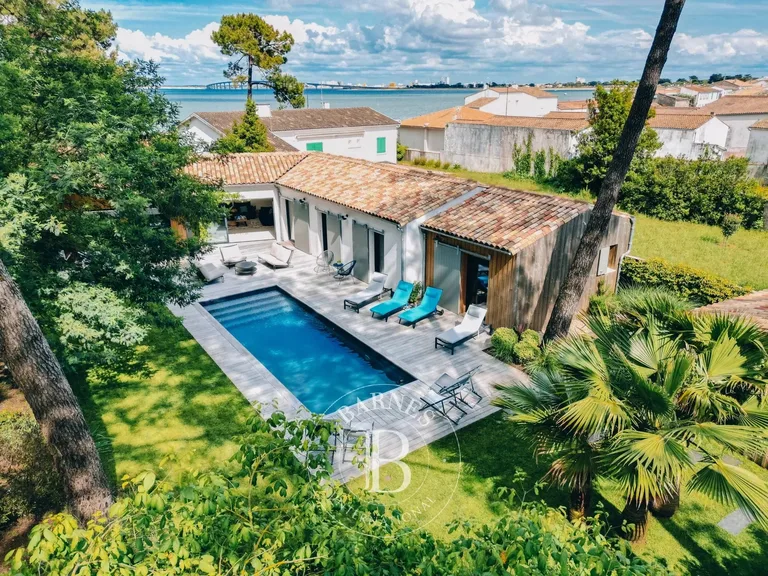 Villa Kirribilli, location de vacances à Rivedoux-Plage · réf. 85293006