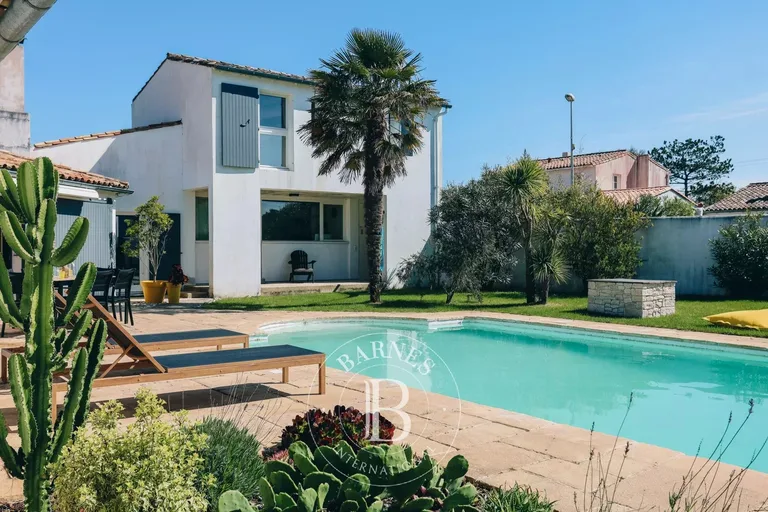 Villa Aurora, location de vacances à Les Portes-en-Ré · réf. 85864750