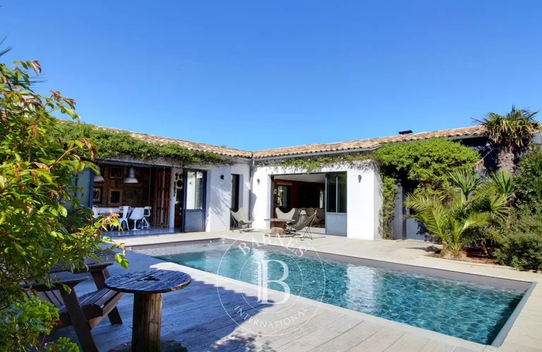 Maison à vendre à Saint-Clément-des-Baleines · réf. 86685508