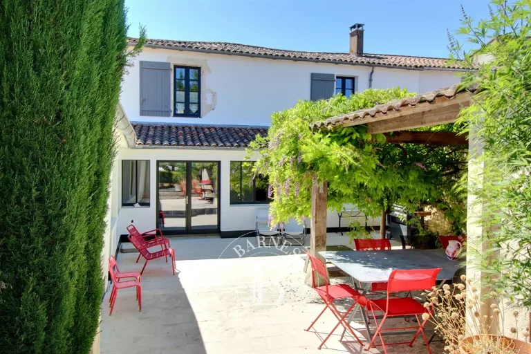 Maison à vendre à La Flotte · réf. 87003993
