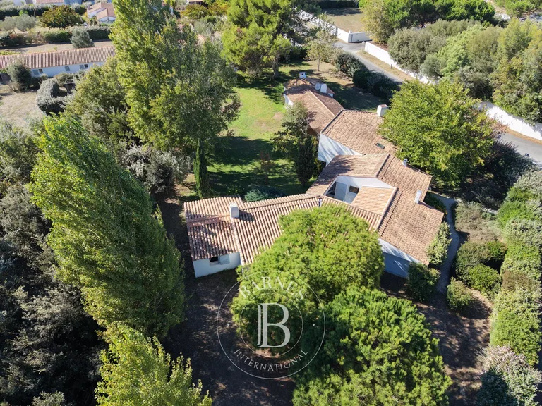Maison à vendre aux Portes-en-Ré · réf. 87424396
